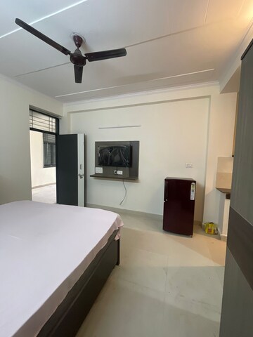Master Bedroom in 2 BHK Apartment at Suncity Avenue 76, Sector 76 – for Rent