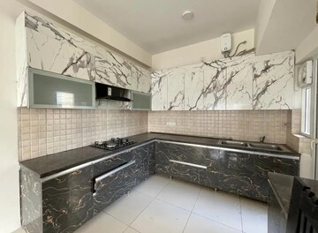 Kitchen in 3 BHK Builder Floor at BPTP Amstoria, Sector 102 – for Rent