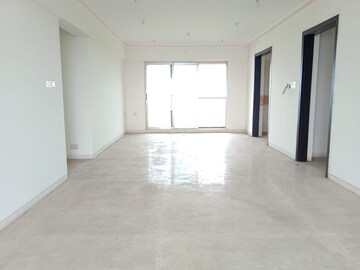 Room in 4 BHK Apartment at Rajesh Raj Grandeur, Powai – for Sale