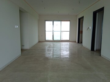 Room in 4 BHK Apartment at Rajesh Raj Grandeur, Powai – for Sale
