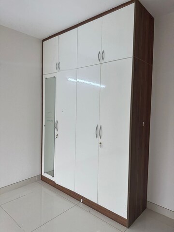 Room in 3 BHK Apartment at SNN Raj Etternia, Haralur Road – for Rent