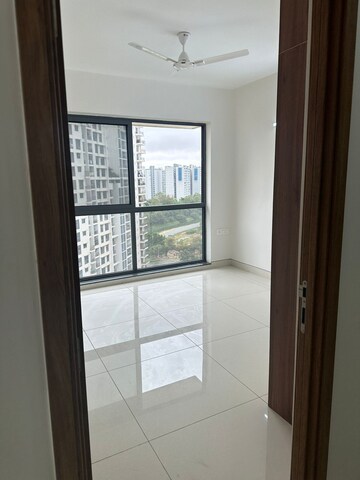 Room in 3 BHK Apartment at SNN Raj Etternia, Haralur Road – for Rent