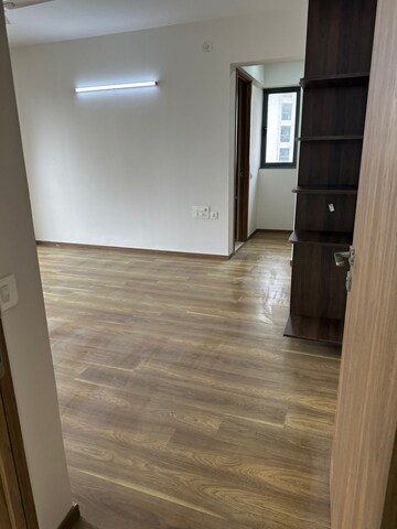 Room in 3 BHK Apartment at SNN Raj Etternia, Haralur Road – for Rent
