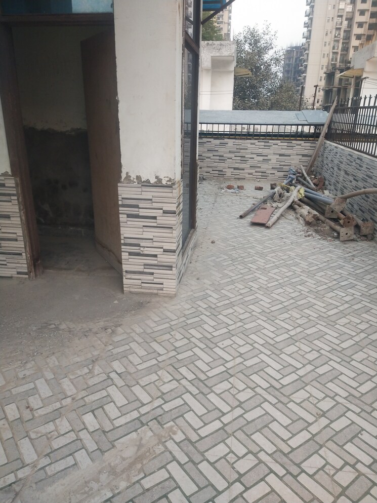 Balcony, kingson-green-villa-phase-2 3.5 Bedroom 1828 Sq.Ft. Villa In Panchsheel Green Greater Noida 8149336