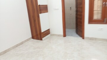 Room in 3 BHK Builder Floor at Mahavir Enclave 1 – for Sale