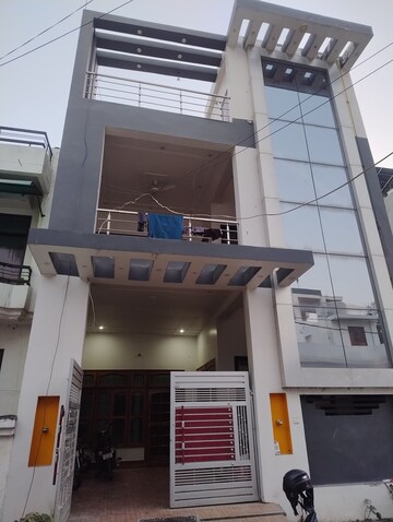 Kitchen in 2 BHK Independent House at Gomti Nagar – for Rent