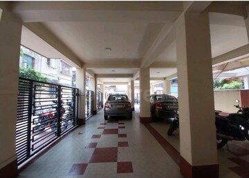 Parking in 4 BHK Builder Floor at Behala – for Sale