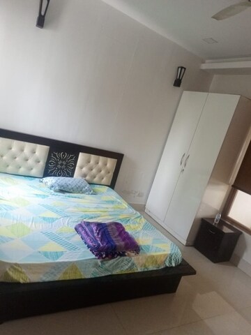 Master Bedroom in 2 BHK Apartment at Kalindi Colony – for Rent