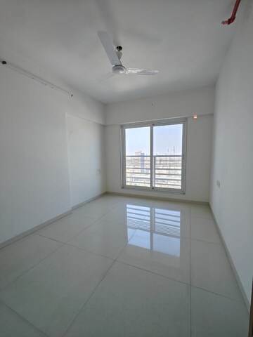 Room in 2 BHK Apartment at Romell Allure, Borivali East – for Sale