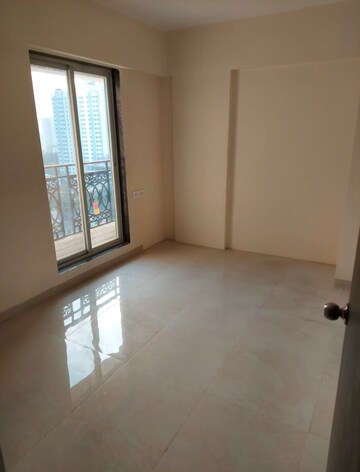 Room in 2 BHK Apartment at Jayesh Chs, Panch Pakhadi – for Rent
