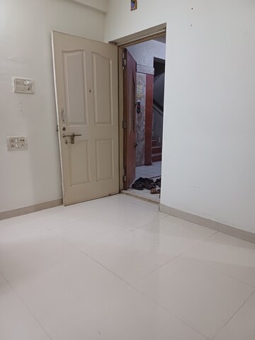 Room in 1 BHK Apartment at Vimla Plaza, Ghansoli – for Rent