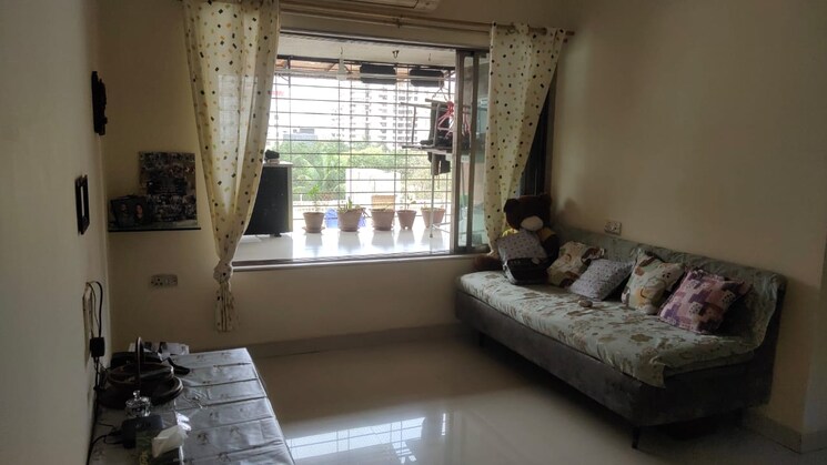 Living Room, newtech-shastri-nagar 1 Bedroom 420 Sq.Ft. Apartment In Goregaon West Mumbai 8149494