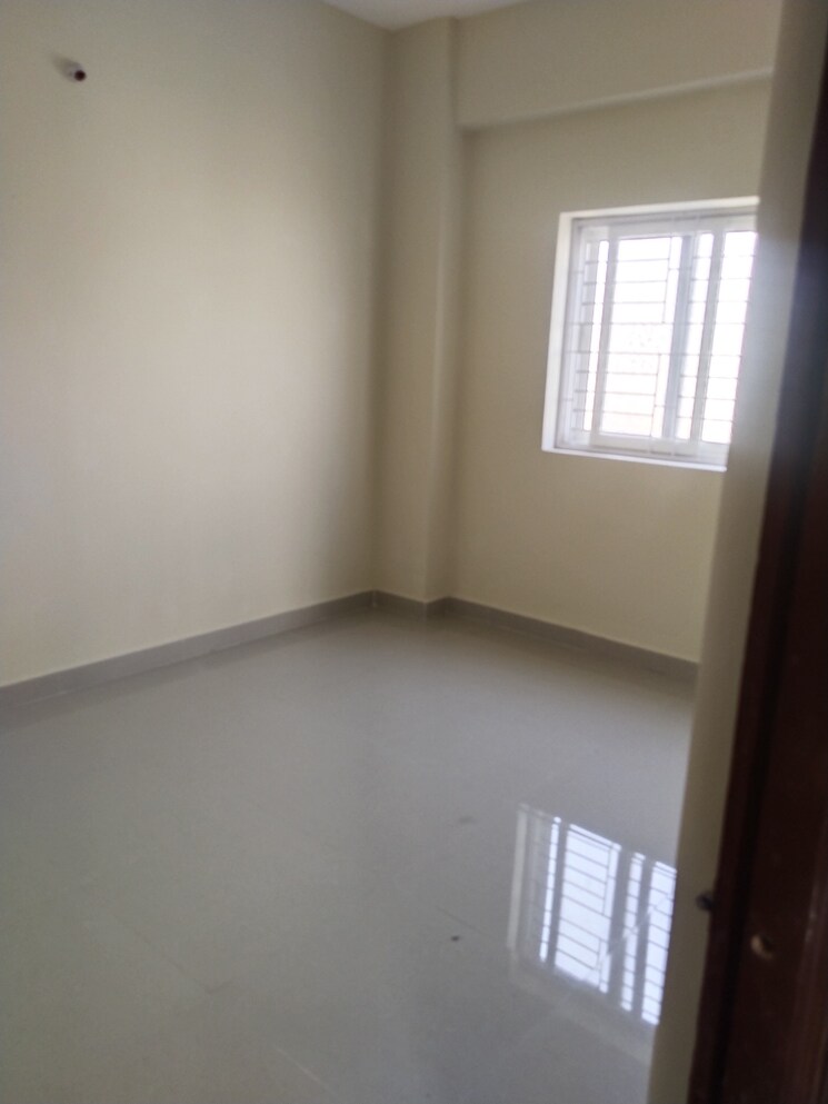 Room, vijayanagar colony 3 Bedroom 1335 Sq.Ft. Apartment In Vijayanagar Colony Hyderabad 8149506