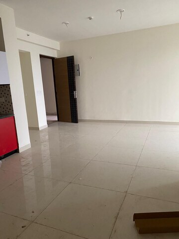 Room in 4 BHK Apartment at Saya Gold Avenue, Vaibhav Khand – for Sale