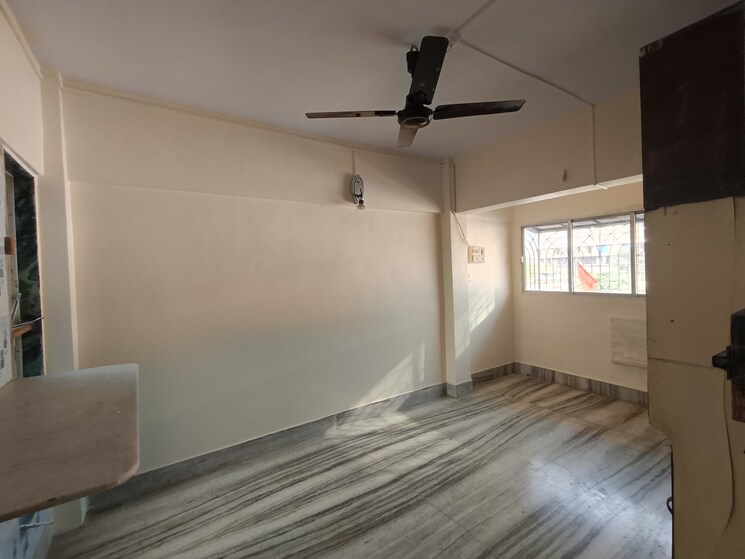 Room, goregaon west 2 Bedroom 600 Sq.Ft. Apartment In Goregaon West Mumbai 8149512