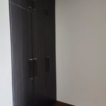 Room in 2 BHK Apartment at Unitech The Residences Sector 33, Sector 33 – for Sale