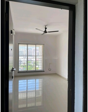 2 BHK Apartment For Resale in Puranik Capitol Ghodbunder Road Thane  8149556