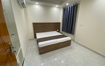 Studio Builder Floor For Rent in Greenwood City, Sector 40