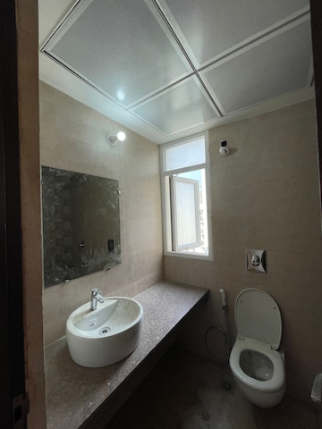 Bathroom in 2 BHK Apartment at Shalimar Oneworld Vista, Gomti Nagar – for Rent