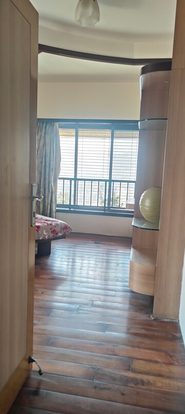 Room in 5 BHK Apartment at Godrej Edenwoods, Manpada – for Sale
