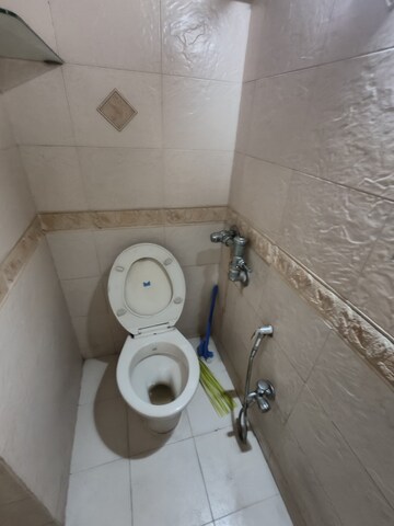 Master Bedroom in 2 BHK Apartment at Sheth Vasant Athena, Laxmi Nagar – for Rent