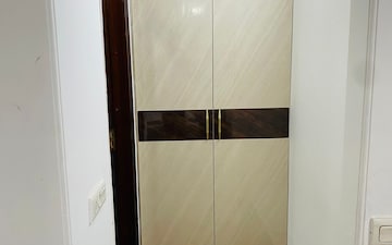 Studio Builder Floor For Rent in Sector 30