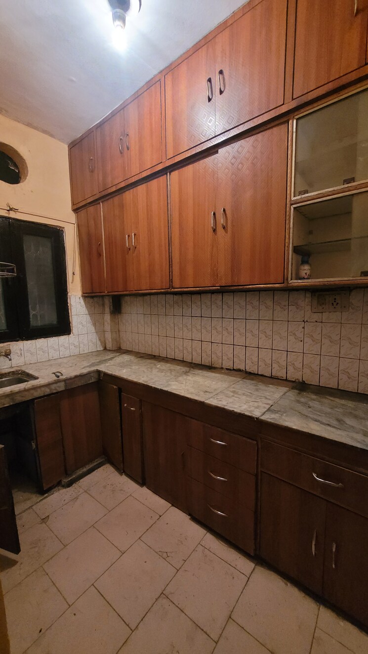 Kitchen, dilshad colony 2 Bedroom 900 Sq.Ft. Builder Floor In Dilshad Colony Delhi 8149697