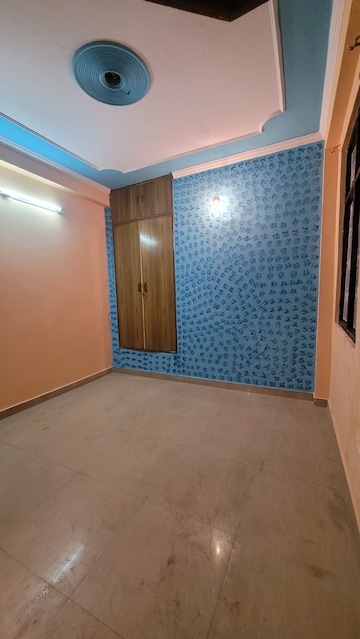 2 BHK Builder Floor For Rent in Dilshad Colony Delhi  8149697