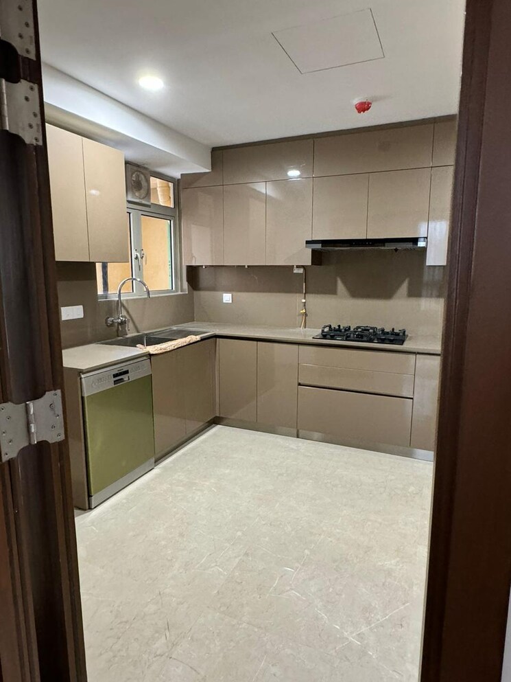 Kitchen, hiranandani-lake-enclave 4 Bedroom 1800 Sq.Ft. Apartment In Ghodbunder Road Thane 8149728