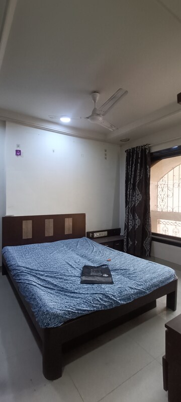Room in  Pg at Santacruz East – for Rent