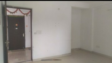 Room in 3 BHK Apartment at Indira Nagar – for Rent