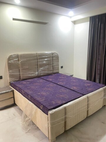 Bedroom in 2 BHK Builder Floor at Ardee City, Sector 52 – for Rent