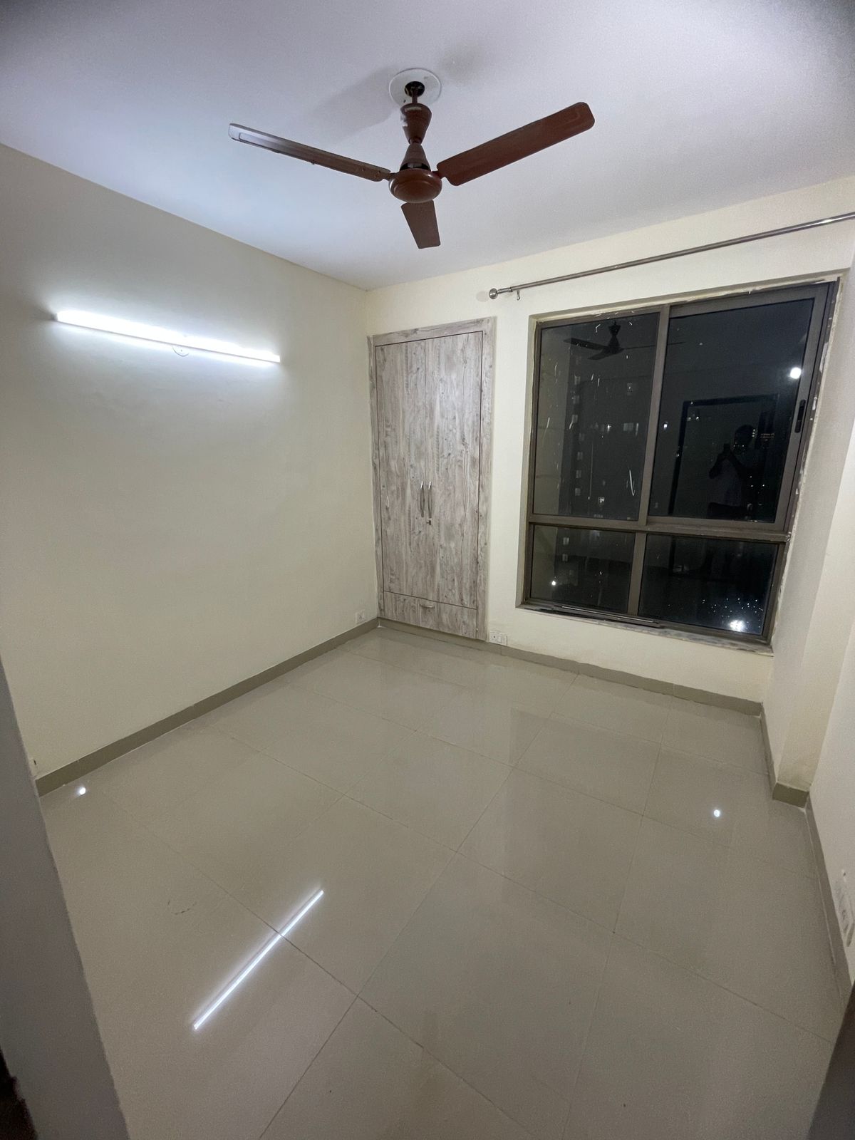3 BHK + Servant Room Apartment For Sale in Bestech Park View Spa Next