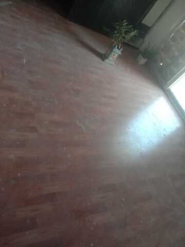 Room in 3 BHK Apartment at Mahagun Mywoods, Sector 16c Greater Noida – for Rent
