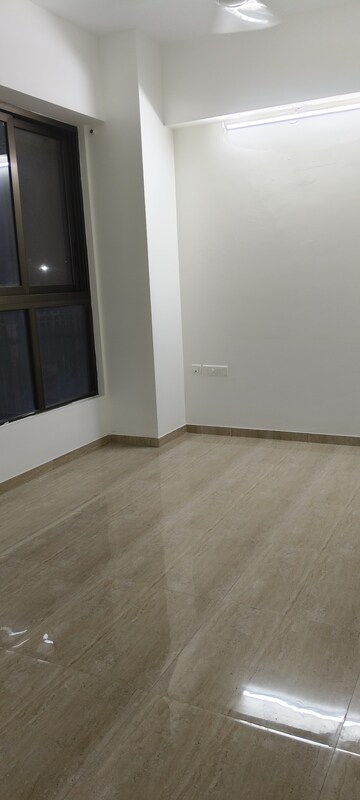 Room in 2 BHK Apartment at CCI Rivali Park, Borivali East – for Rent