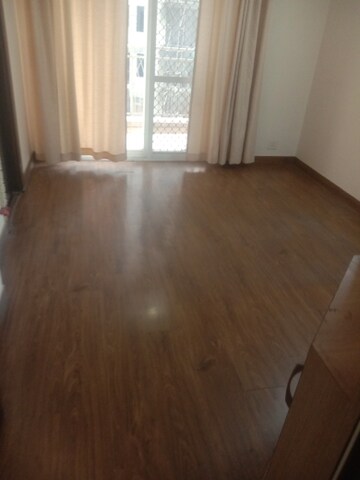 Room in 3 BHK Apartment at Mahagun Mywoods, Sector 16c Greater Noida – for Rent