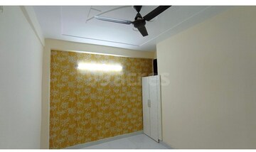 Room in 3 BHK Apartment at La Residentia, Tech Zone 4 Greater Noida – for Sale