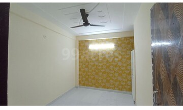 Room in 3 BHK Apartment at La Residentia, Tech Zone 4 Greater Noida – for Sale