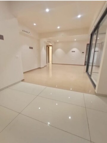 Room in 4 BHK Apartment at Sabarmati – for Sale