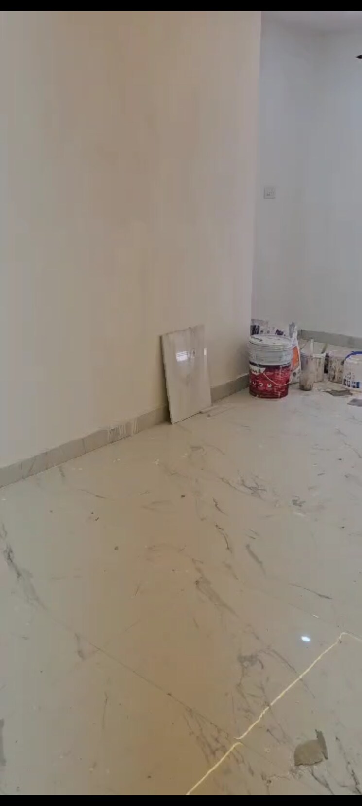 Room, dilshad garden 2 Bedroom 900 Sq.Ft. Apartment In Dilshad Garden Delhi 8149915