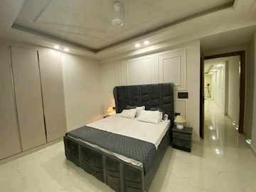 Bedroom in 2 BHK Apartment at Saket – for Rent