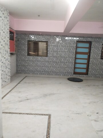 Parking in  Office Space at Kurla Kamgar CHS, Kurla – for Rent