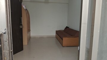 Furnished Amenities in 1.5 BHK Apartment at Lodha Casa Royale, Balkum Pada – for Sale