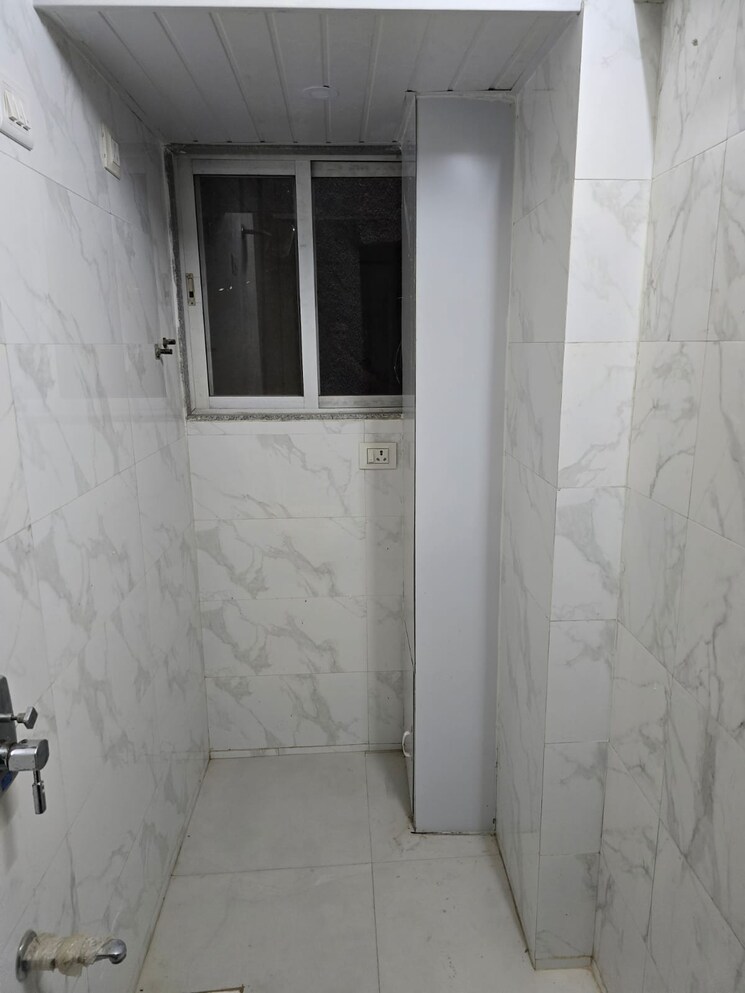 Bathroom, rajesh-presidency 2 Bedroom 750 Sq.Ft. Apartment In Ulwe Sector 3 Navi Mumbai 8149946