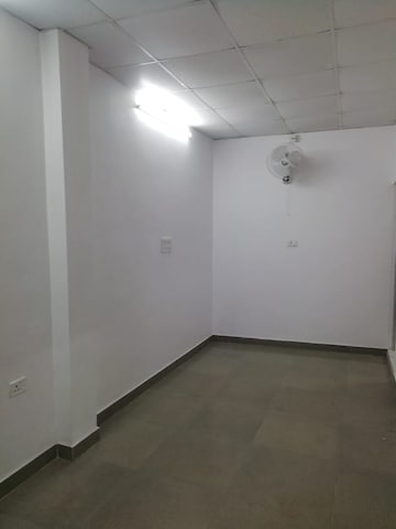 Commercial Shop 250 Sq.Ft. For Rent in Indira Nagar Lucknow  8149947