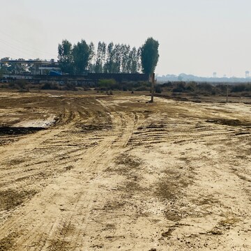 Plot Area in  Plot at Gosainganj – for Sale