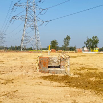 Plot Area in  Plot at Gosainganj – for Sale
