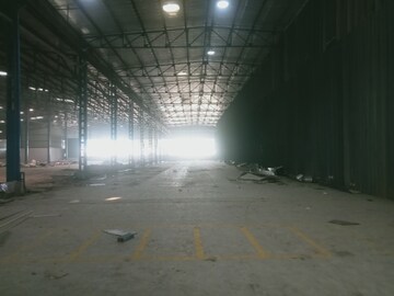 Parking in  Warehouse at Dhoom Manikpur – for Rent