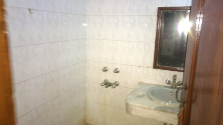 Exterior View, kalkaji 6+ Bedroom 200 Sq.Yd. Independent House In Kalkaji Delhi 8149981