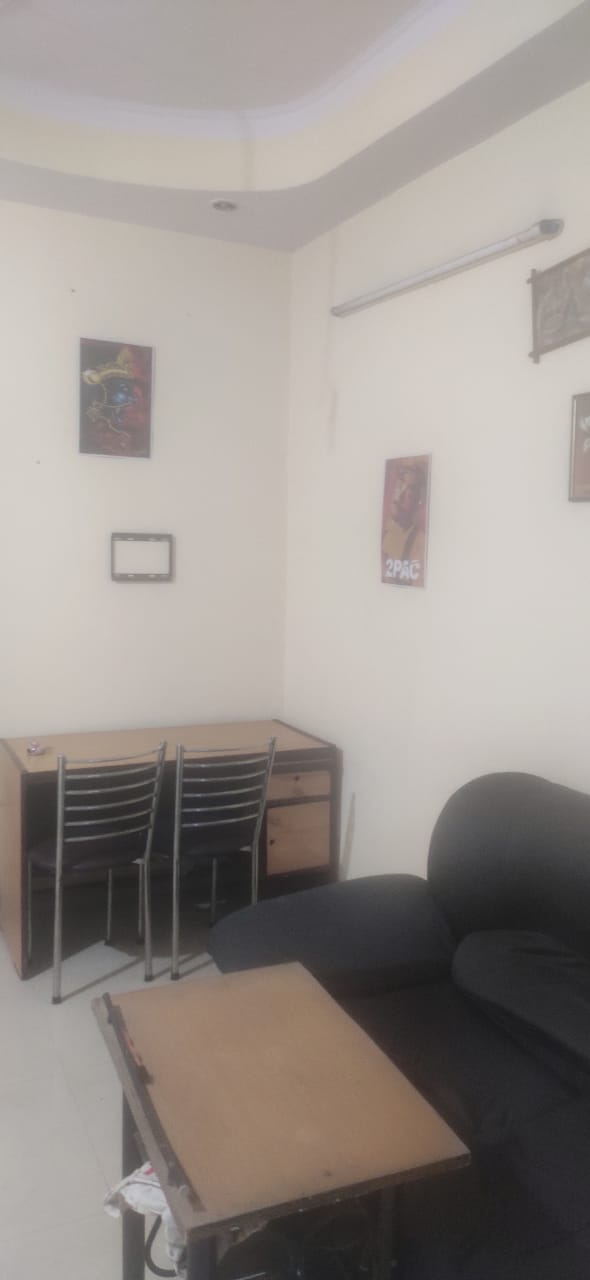 2 BHK 900 Sq.Ft. Builder Floor in Mahaluxmi Tower